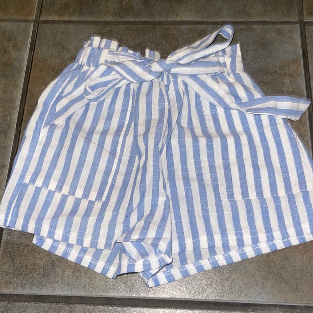 SHEIN paper bag shorts